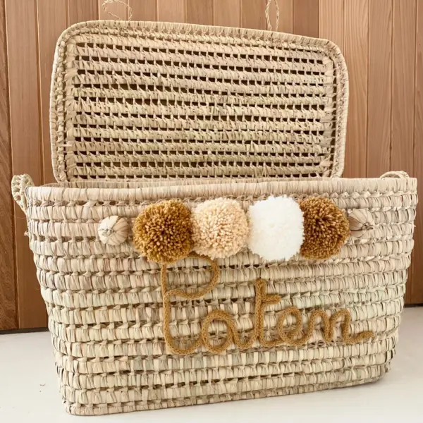 Personalized Moroccan Chest with Tassels – Handwoven Palm Leaf Storage Trunk in Ecru, Camel & Nude