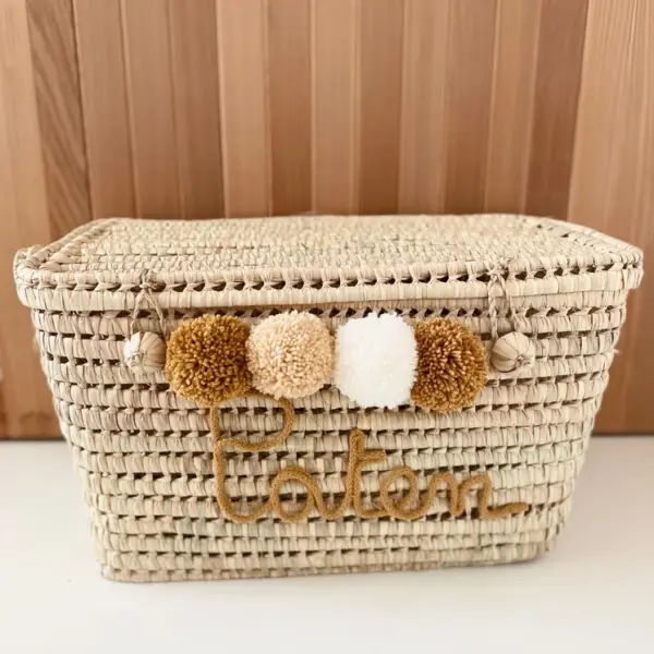 Personalized Moroccan Chest with Tassels – Handwoven Palm Leaf Storage Trunk in Ecru, Camel & Nude