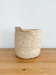 Small Wicker Table Basket – Handwoven Decorative Tray (10/18 cm)
