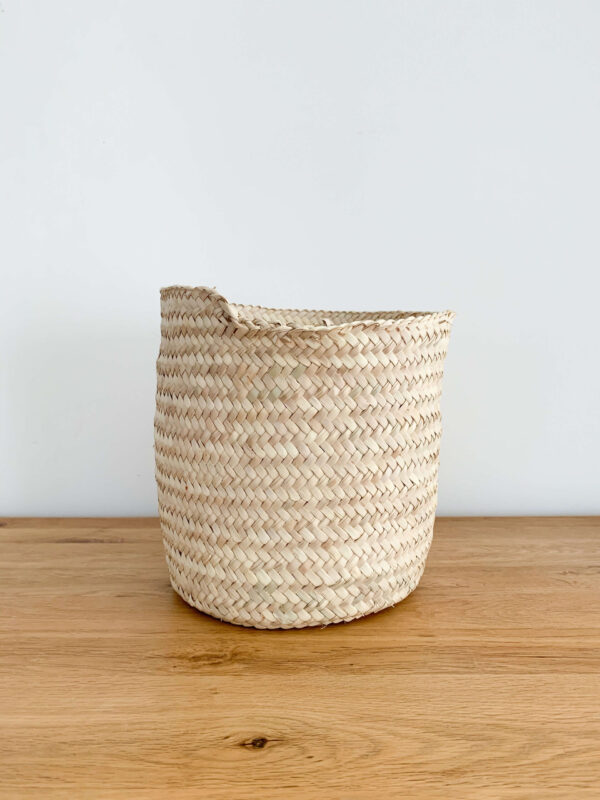 Small Wicker Table Basket – Handwoven Decorative Tray (10/18 cm)