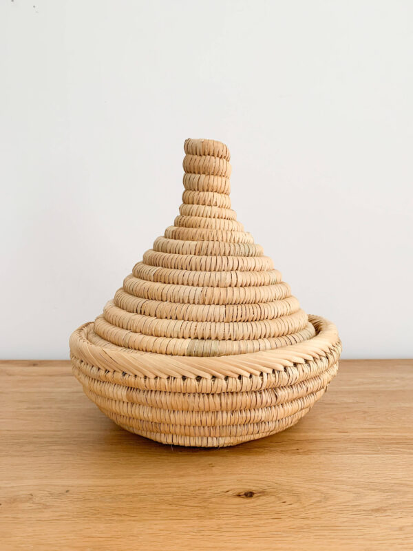 Wicker Tagine Basket – Handwoven Moroccan Decorative Cover (25x21 cm)