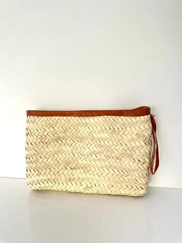 Handwoven Doum Palm & Leather Clutch – 28×20 cm | Moroccan Artisan Pouch