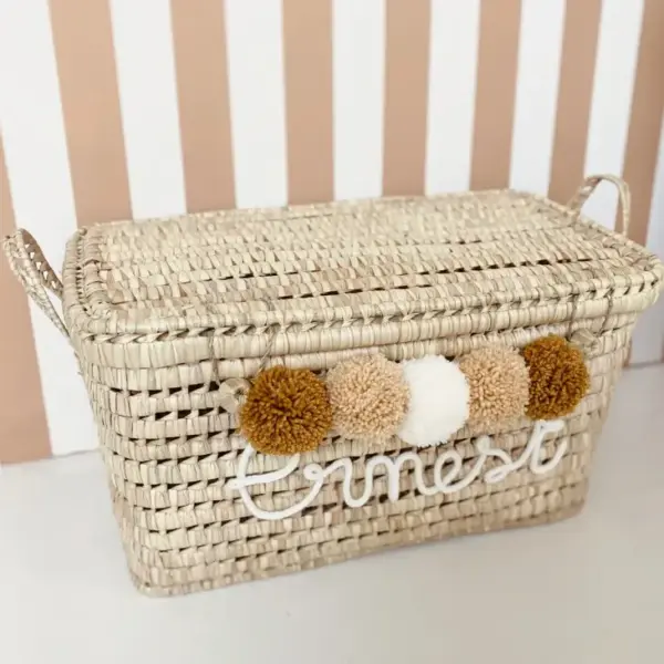 Personalized Moroccan Chest with Tassels – Handwoven Palm Leaf Storage Trunk in Ecru, Camel & Nude