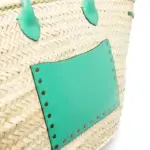 Chic Handwoven Beach Basket – Natural Palm Leaf Tote