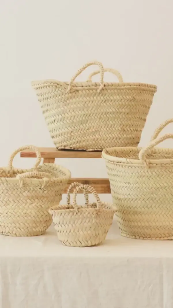 High Handwoven Raffia Baskets – 4 Sizes – Versatile Natural