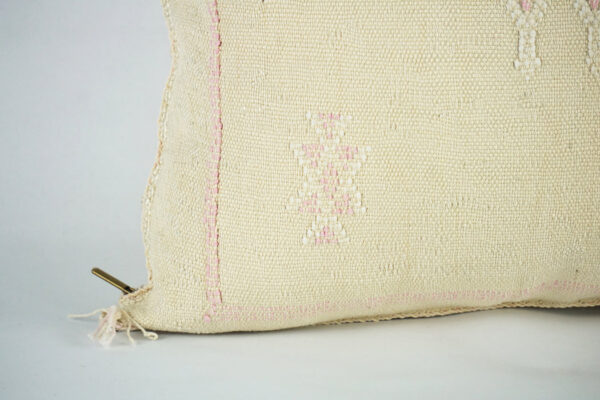 Lovely White Moroccan Cactus Silk Pillow Cover – Bohemian Sabra Cushion with YKK Zipper (50×50 cm / 60×40 cm)
