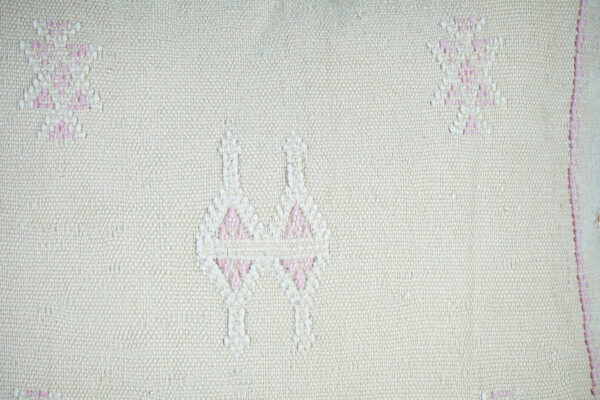 Lovely White Moroccan Cactus Silk Pillow Cover – Bohemian Sabra Cushion with YKK Zipper (50×50 cm / 60×40 cm)