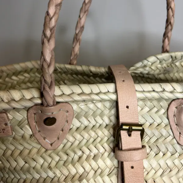 Petite Berlin Basket Bag – Handwoven Palm Tote with Leather