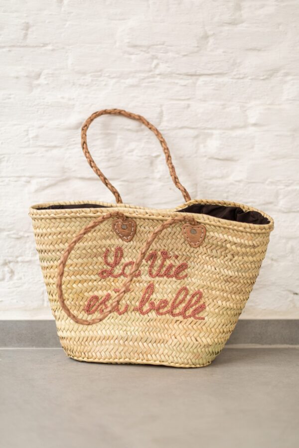 La Vie Est Belle Bag – Handwoven Palm Leaf Basket with Embro