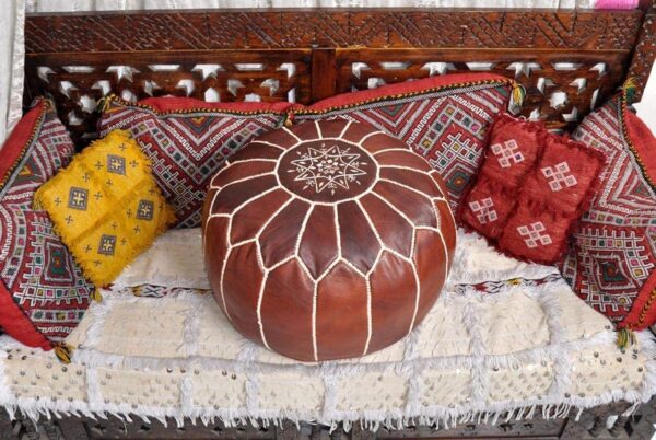 Brown Round Leather Pouf – Handstitched Moroccan Ottoman (21″ × 12″)