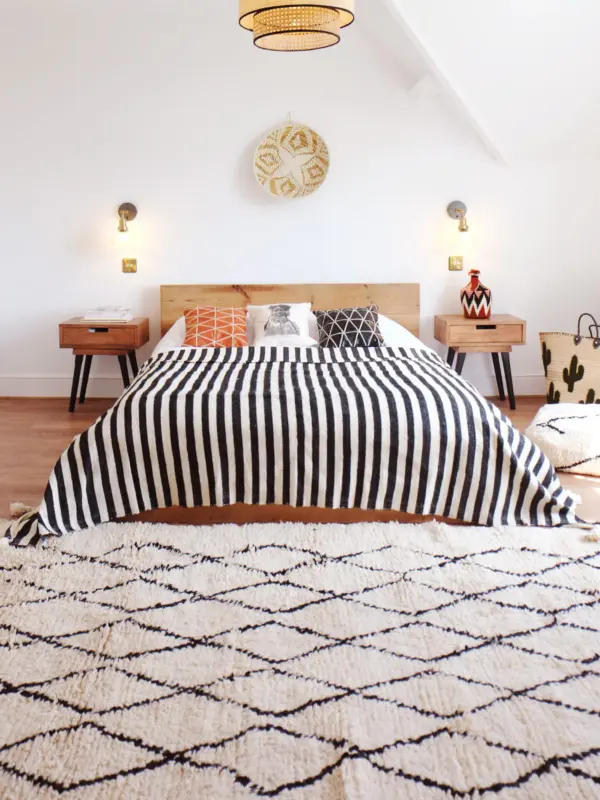Pom Pom Wool Throw Blanket – Handwoven Moroccan Blanket
