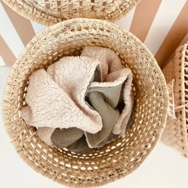 Natural Laundry Basket with Lid –Handwoven Palm Leaf Storage