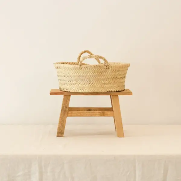 Flat Handwoven Raffia Baskets – Natural Palm Fiber Decor