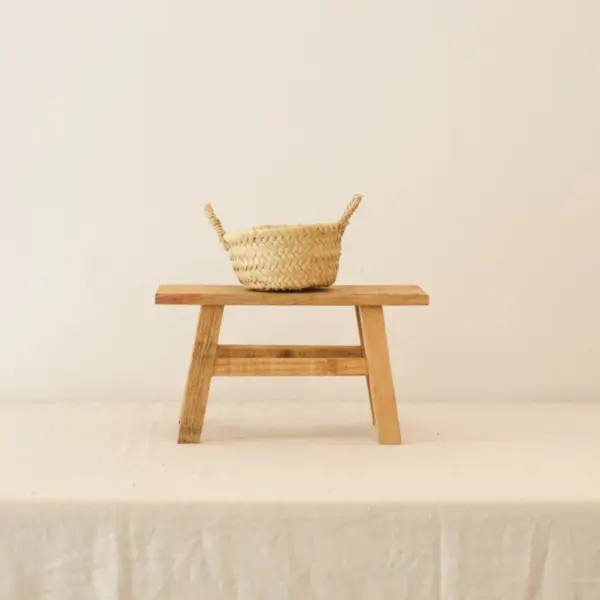 Flat Handwoven Raffia Baskets – Natural Palm Fiber Decor