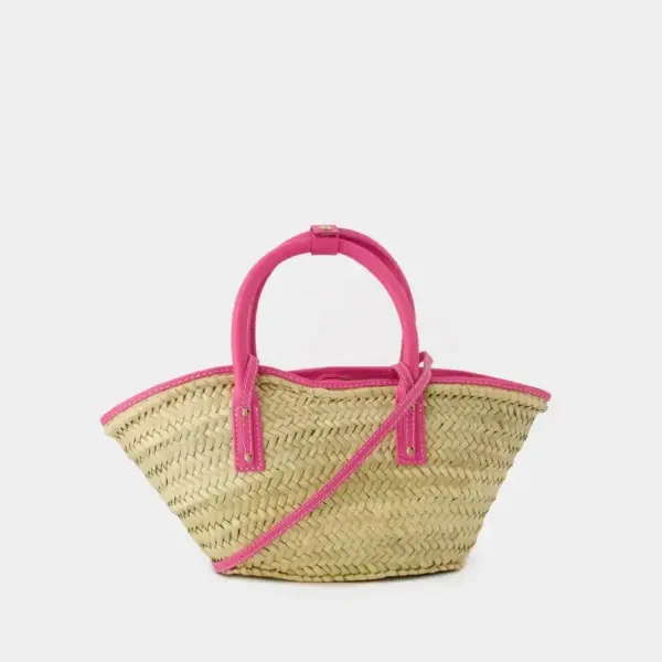 Versatile Handwoven Straw Bag with Removable Shoulder Strap