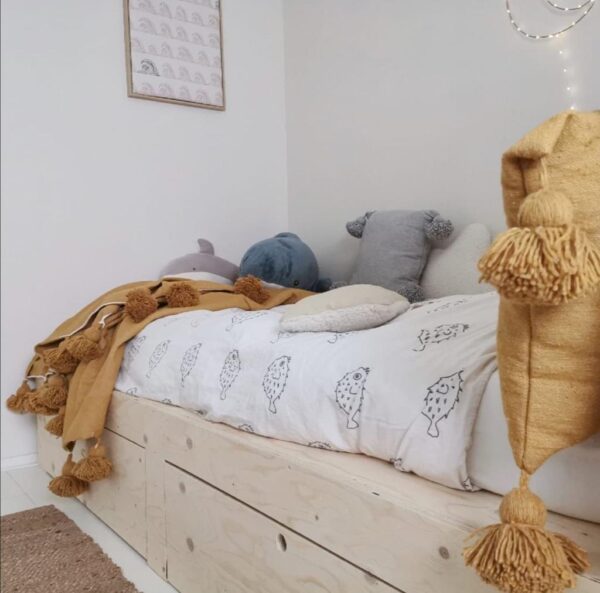 Pom Pom Wool Throw Blanket – Handwoven Moroccan Blanket