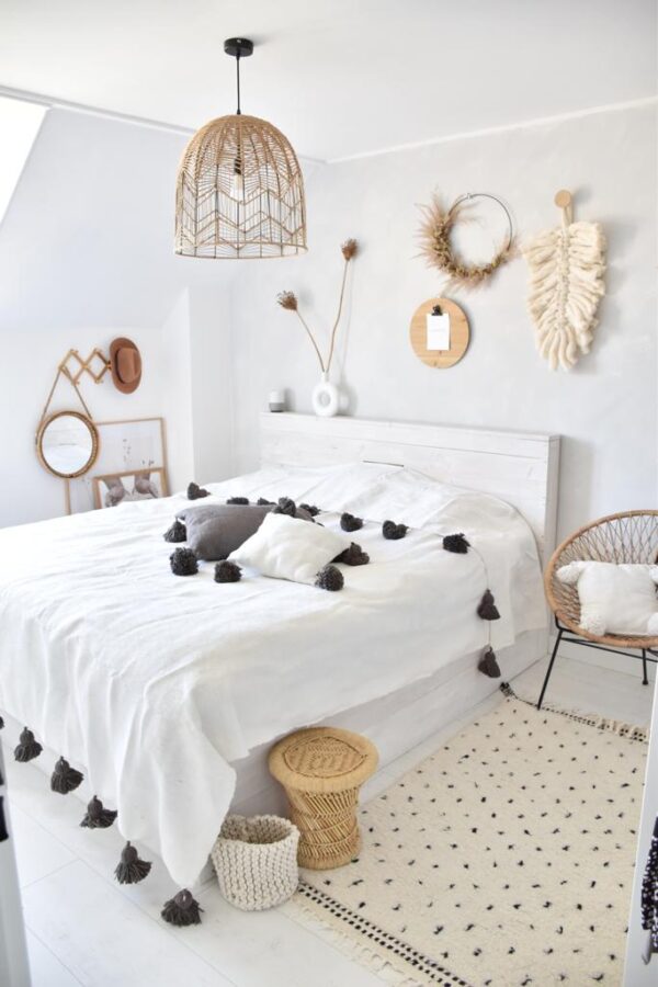 Pom Pom Wool Throw Blanket – Handwoven Moroccan Blanket
