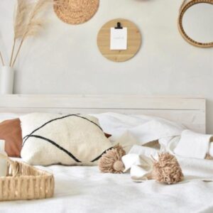 pom-pom-deken-wit-camel-2-600×601