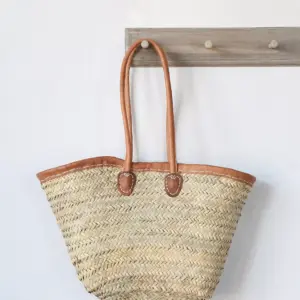 Leather Handle Market Tote – Handwoven Palm Leaf Bag from Mo