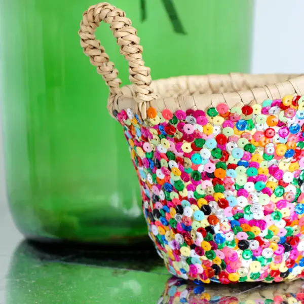 Mini Sequin Straw Basket – Handwoven Boho Basket for Home or Outings (12 cm)