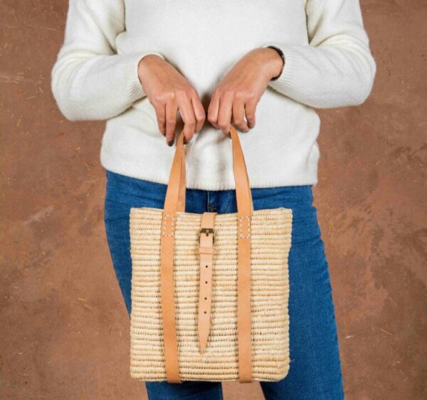 Raffia Hand Bag – Handmade Moroccan Raffia Bag with Flat Handle