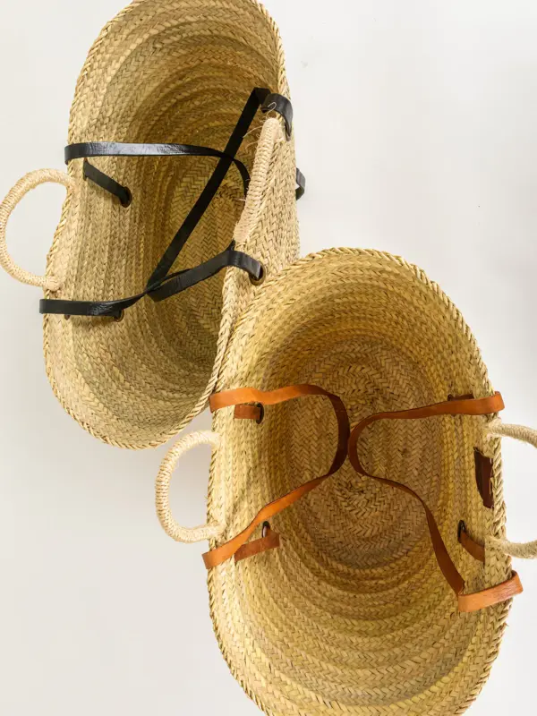 Long Handle Black and Brown Beach Bag – Handwoven Raffia Tote