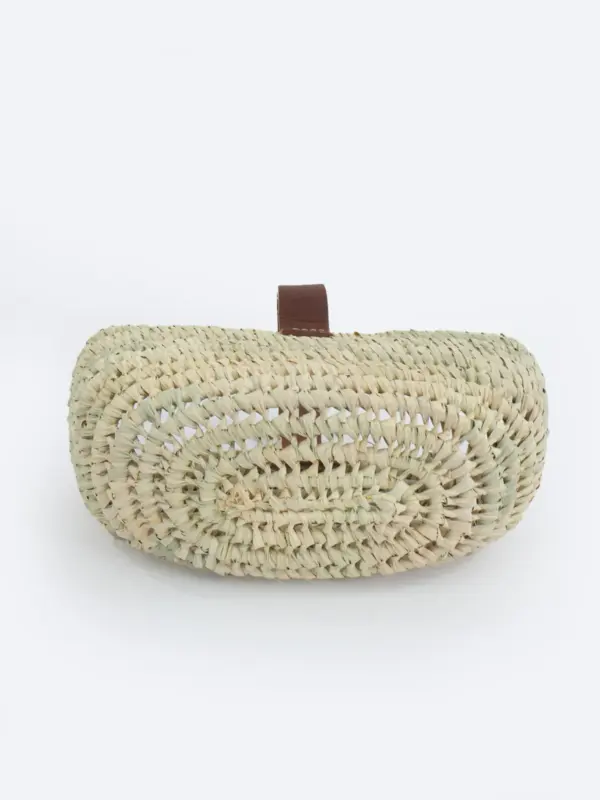 Raffia Crescent Shopper – Semi-Circle Palm Leaf Bag with Tan