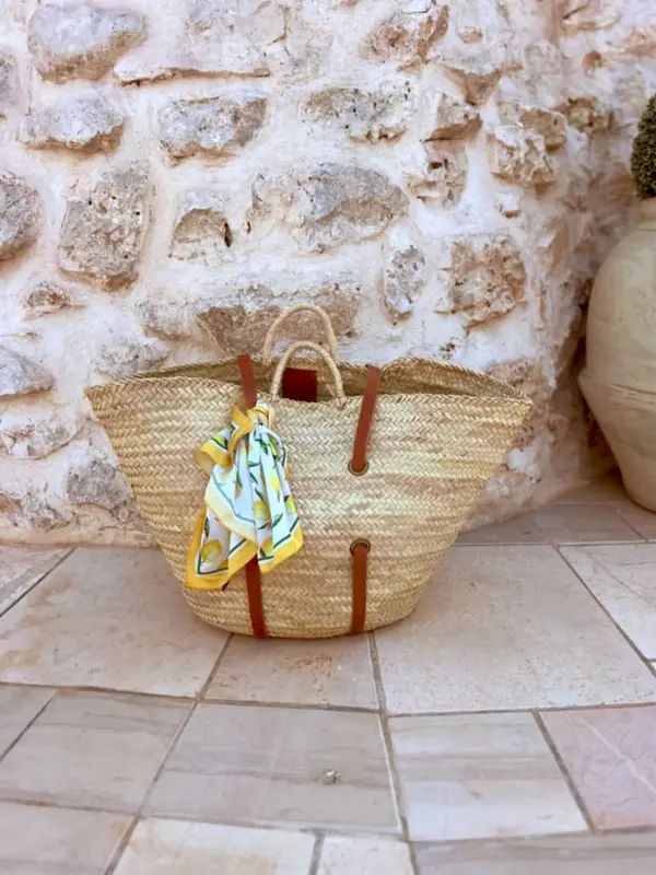 Long Handle Black and Brown Beach Bag – Handwoven Raffia Tote