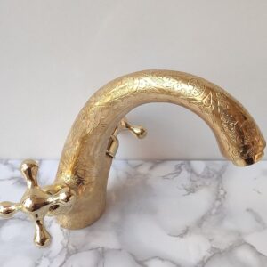 marrakeshartisan-bathroom-faucet-brass5-e1666620916474