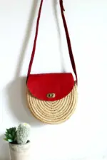Red Round Raffia Crossbody – Handmade Natural Raffia Circle