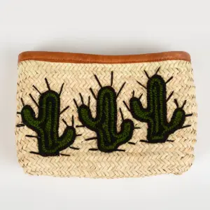 Raffia Cactus Clutch – Tan | Handwoven Palm Leaf Bag