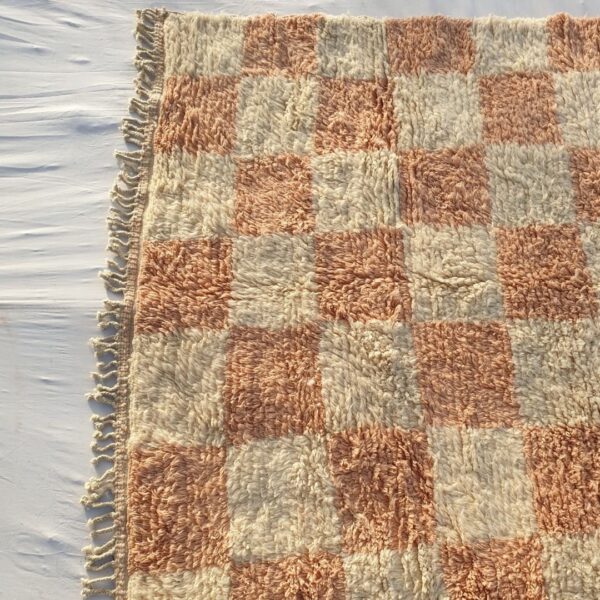 Dabachi – Rust Pink Checkered Moroccan Rug | Ultra Soft Beni Ourain Wool Rug