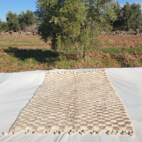 Damia – Beige & White Checkered Beni Ourain Moroccan Rug | Ultra Soft Authentic Wool Rug