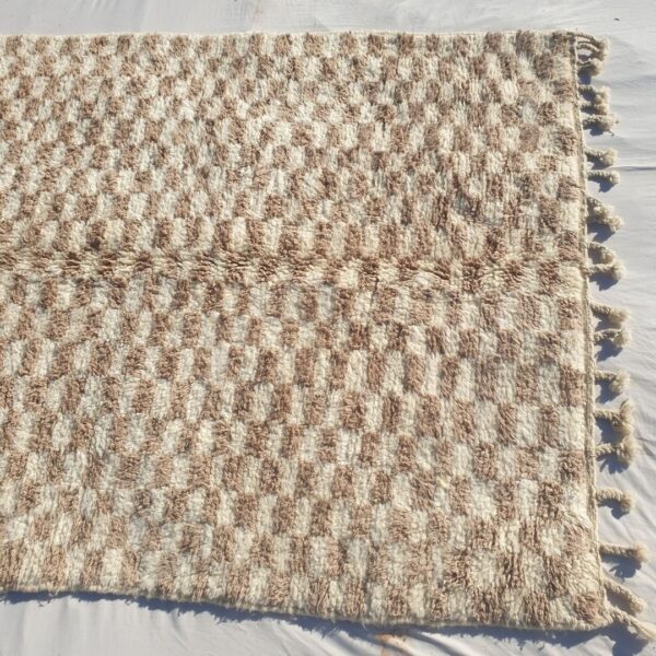 Damia – Beige & White Checkered Beni Ourain Moroccan Rug | Ultra Soft Authentic Wool Rug