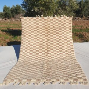 Damia – Beige & White Checkered Beni Ourain Moroccan Rug | Ultra Soft Authentic Wool Rug