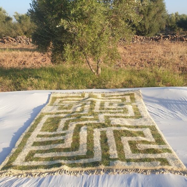 Mouassine – Checkered Olive Green Moroccan Rug | Ultra Soft Beni Ourain Wool Rug