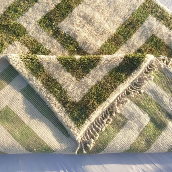 Mouassine – Checkered Olive Green Moroccan Rug | Ultra Soft Beni Ourain Wool Rug