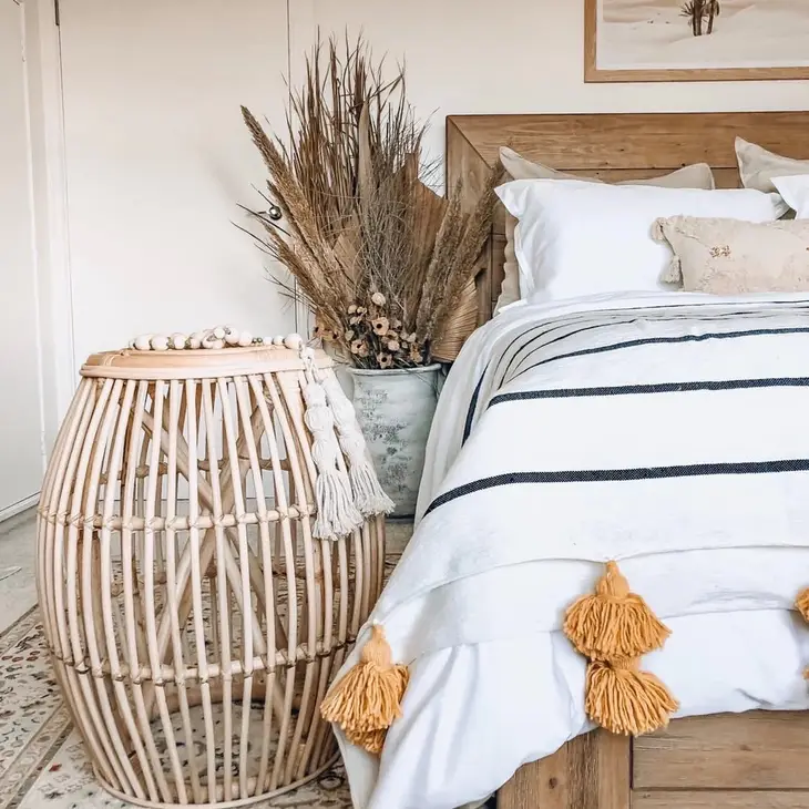 Handwoven Moroccan PomPom Blanket – 100% Cotton Throw for Boho & Cozy Decor