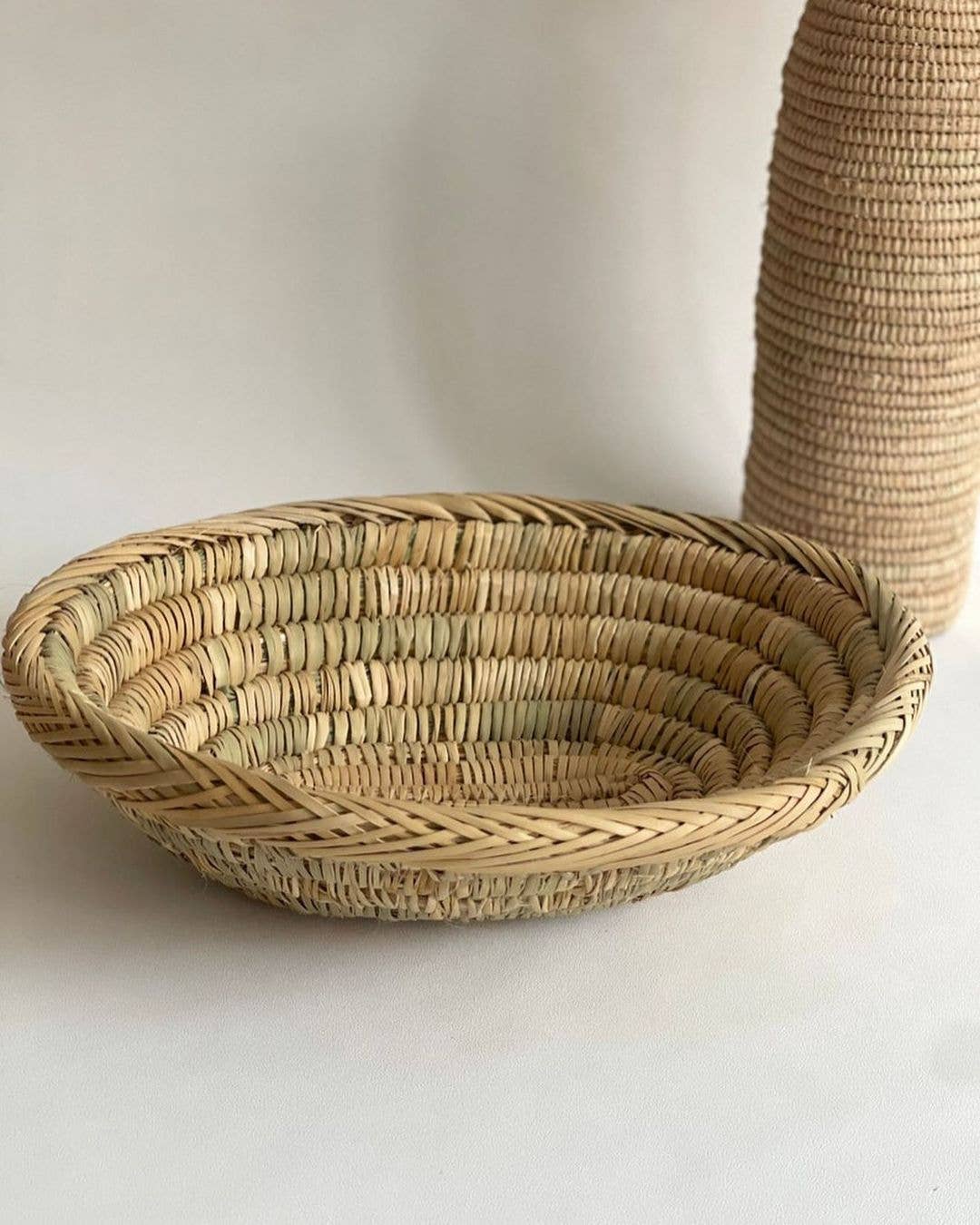 Handwoven Palm Leaf Basket – Fruit, Bread & Decorative Storage