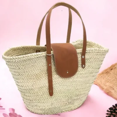 1883f08947817781b9feaf48558f0f2a1e1875dc9dc2e4f68d109b4e3295dc63-1.webp French Straw Tote Bag – Handwoven Palm Leaf Basket with Tan Brown Leather Handles