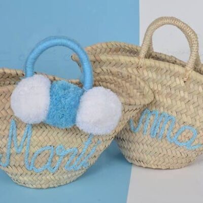 1ecef37b0e48e1200bd57578b28a70fb8c916dbfe69d0c6274b9e5c2b36c6398-1.jpeg Custom Embroidered Bridesmaids' Gift Bags: Cherish Every Mom