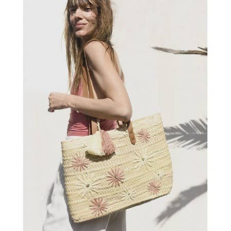 Vanilla Strawberry Shoulder Bag – Elegant & Stylish Everyday Tote