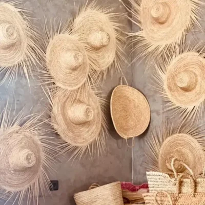 771c74adf76272d0014b40dbda2e27b03eb70d10087b46b3b7cc5737aaf6cb74-1.webp Decorative Palm Leaf Hats