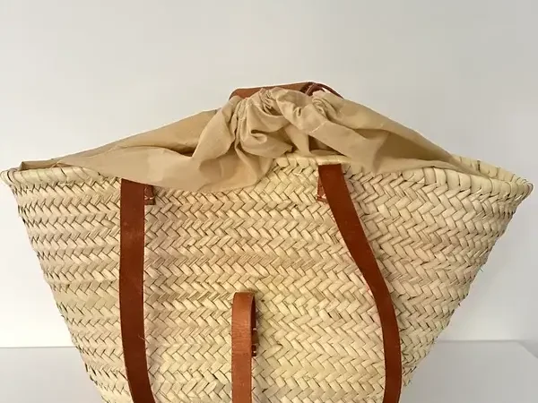 Palm Leaf and Leather Basket – Handwoven Moroccan Storage & Decor Tote