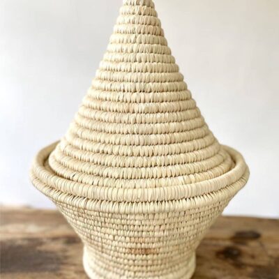 Artisanal Moroccan Basket: Handcrafted Elegance 🌸