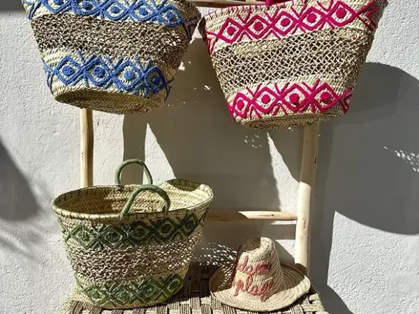 Embroidered Palm Fiber Basket – Handwoven Moroccan Tote with Wool Embroidery