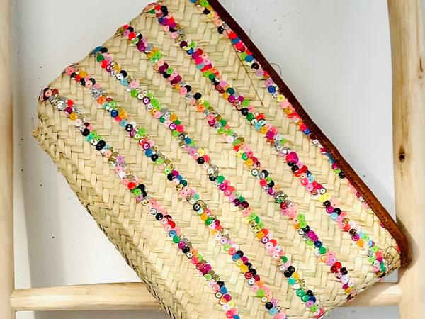 Handwoven Straw Pouch – Boho Chic Clutch for Everyday Essentials