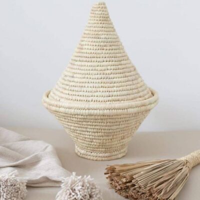 Artisanal Moroccan Basket: Handcrafted Elegance 🌸