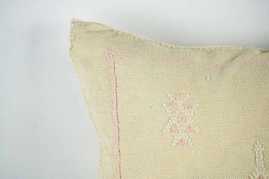 Lovely White Moroccan Cactus Silk Pillow Cover – Bohemian Sabra Cushion with YKK Zipper (50×50 cm / 60×40 cm)