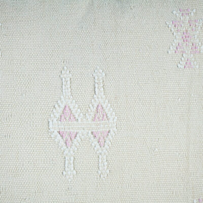 Lovely White Moroccan Cactus Silk Pillow Cover – Bohemian Sabra Cushion with YKK Zipper (50×50 cm / 60×40 cm)